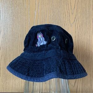Disney Store 90’s Vintage Embroidered Eeyore 100% Cotton Corduroy Bucket Hat